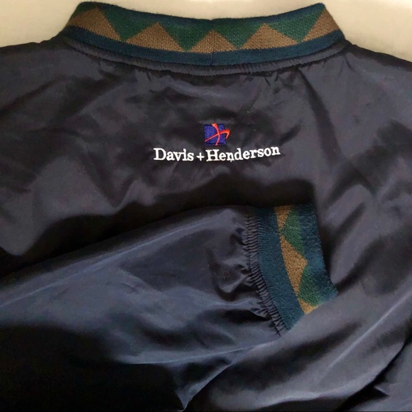 Vneck sweater - Picture 4 of 4